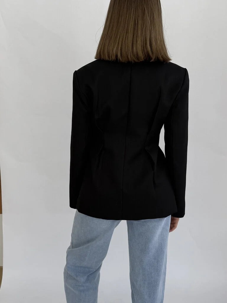 "Josie" getaileerde blazer