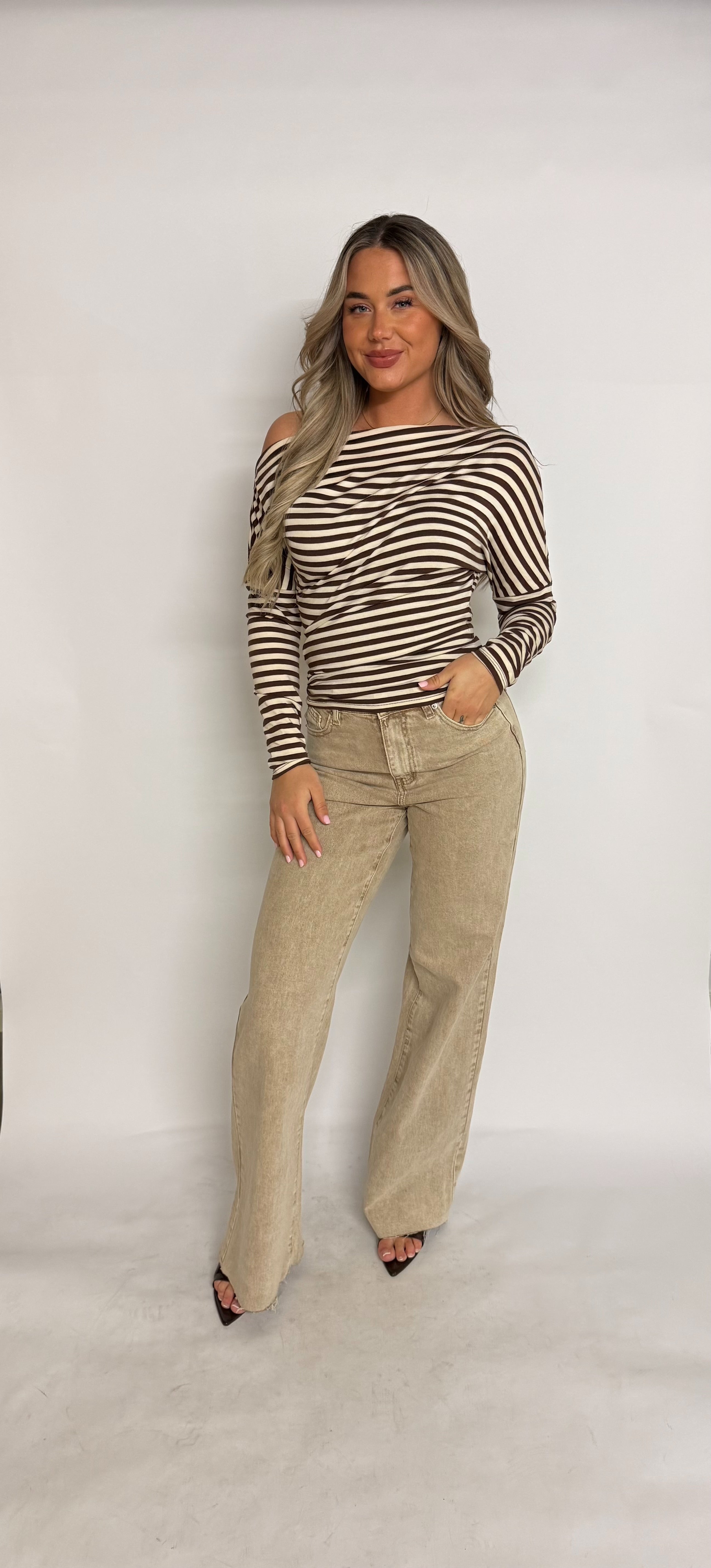 "Jade" High waist wide leg extra long jeans