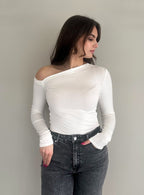 "Aimee" Off shoulder top