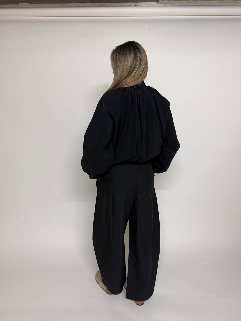 "Taylor" Black bomber jacket
