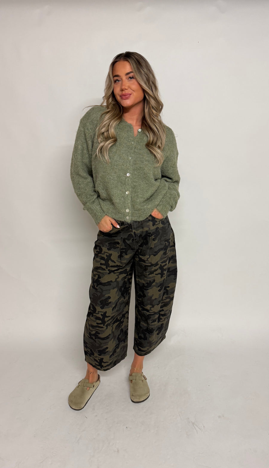 "Lucien" Gras Green Cardigan