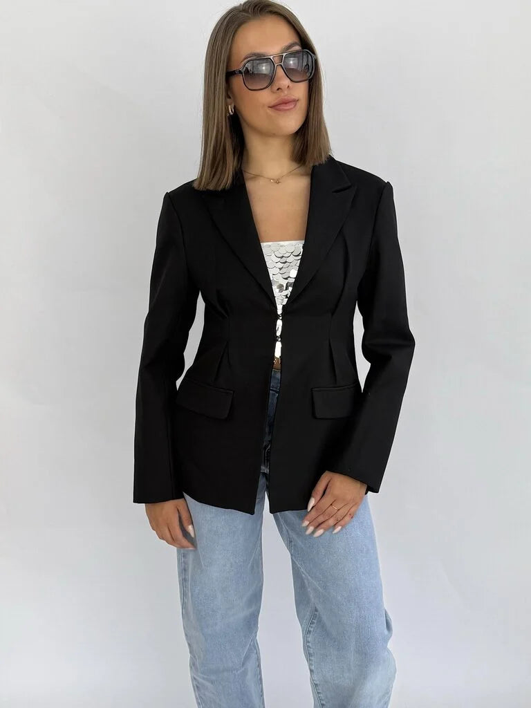 "Josie" getaileerde blazer