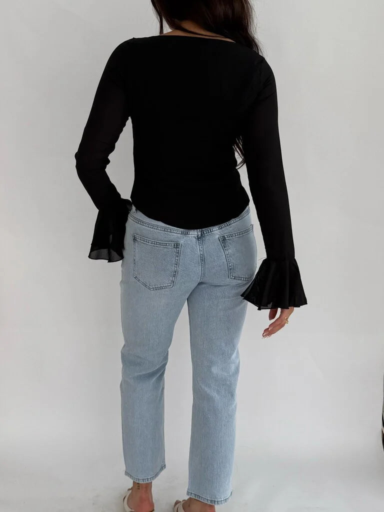 "Nora" long sleeve ruffel top