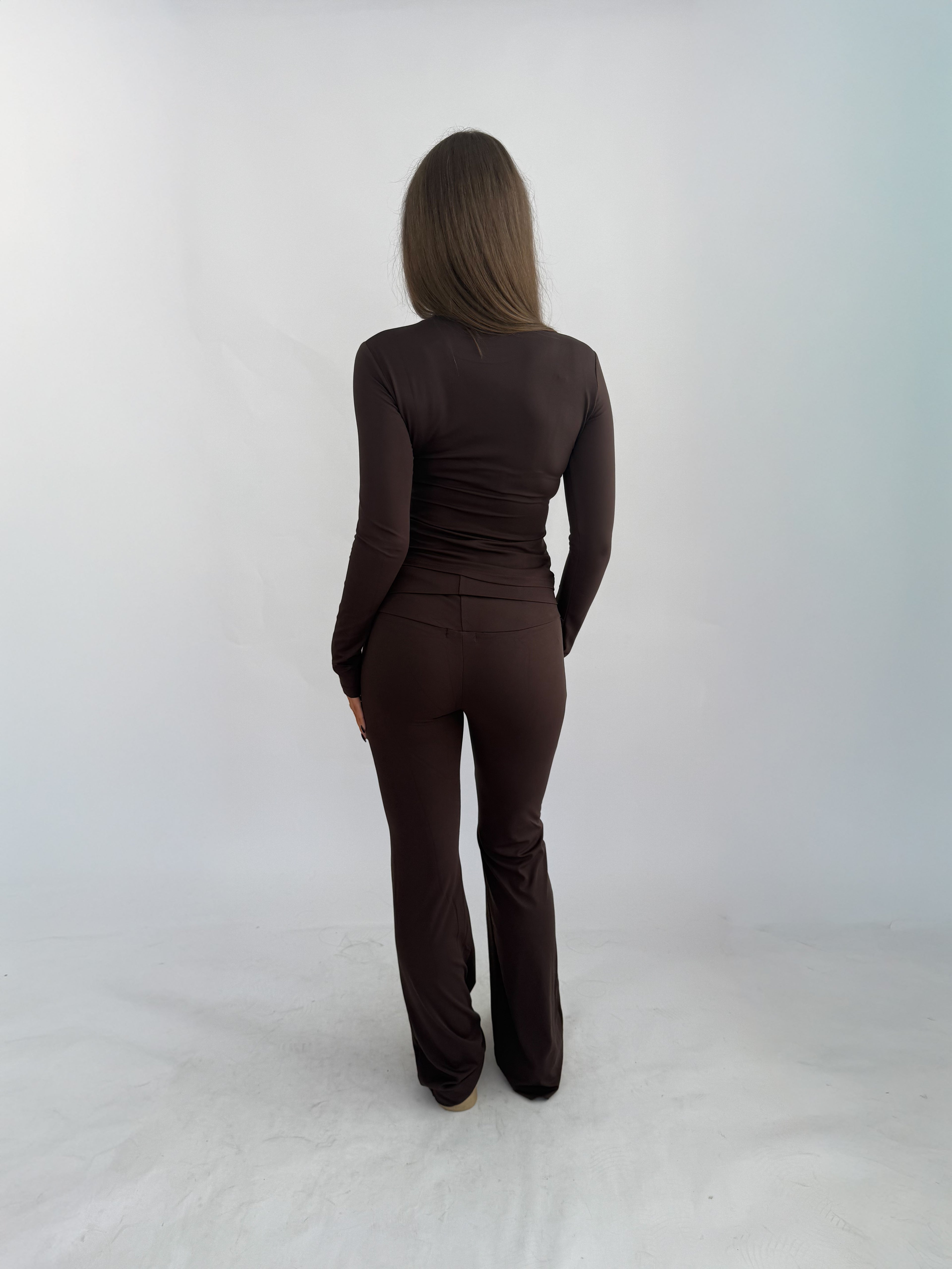 "Lizzy" Soft Fold flared pants onderdeel van set